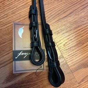 Silverleaf black leather curb rein